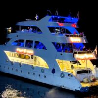 dinner on yacht in sharm el sheikh